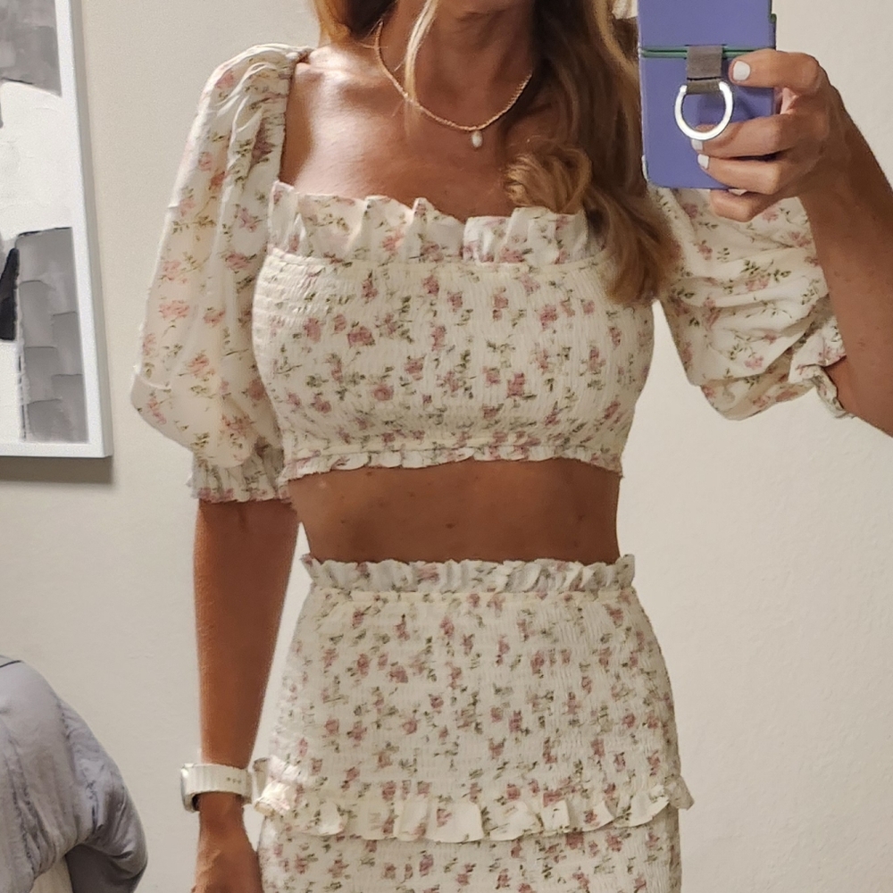 Mable Floral  Skirt Set - Picture 3 of 12